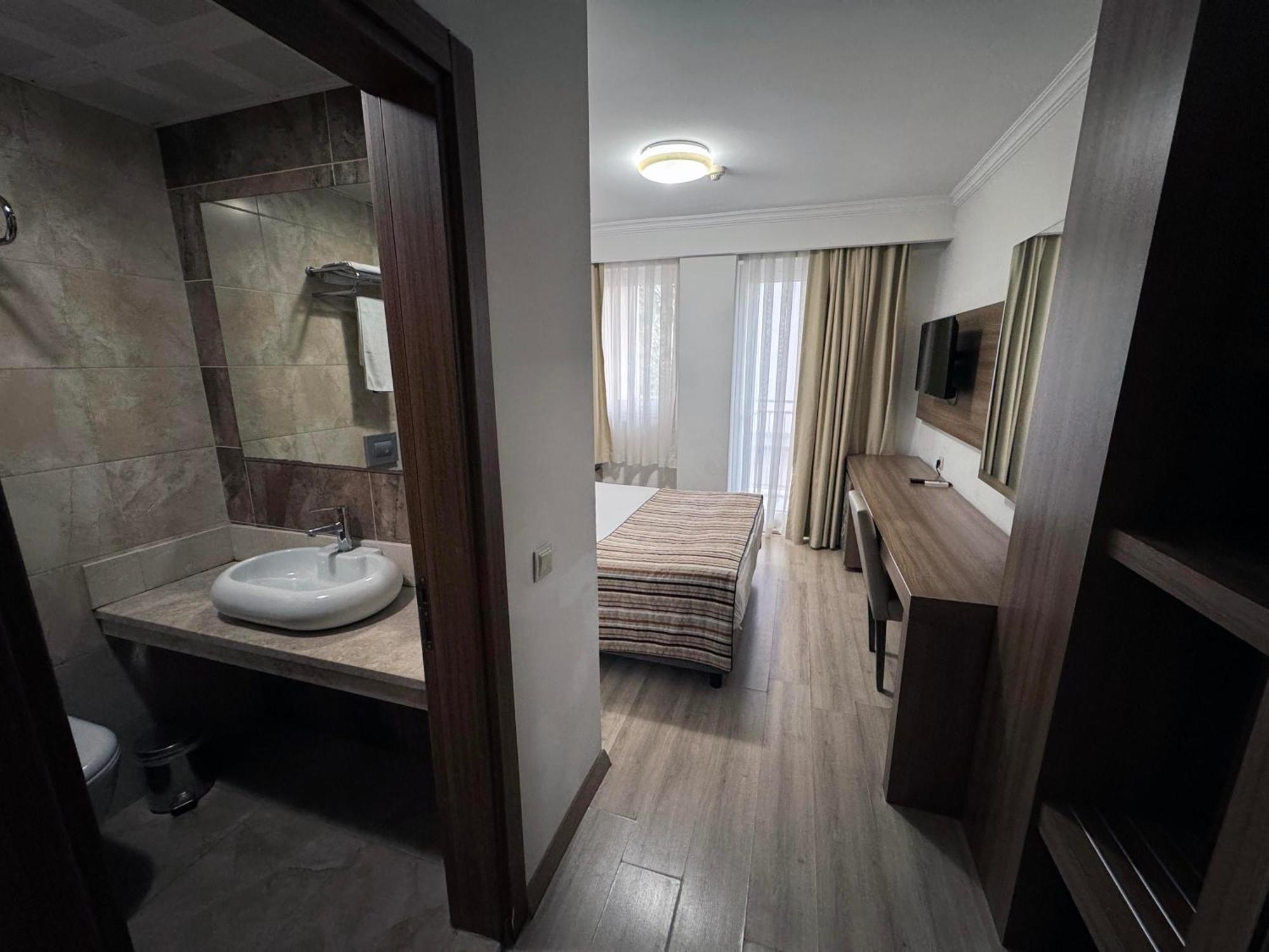 Hotel Mandalin Antalya Exteriör bild