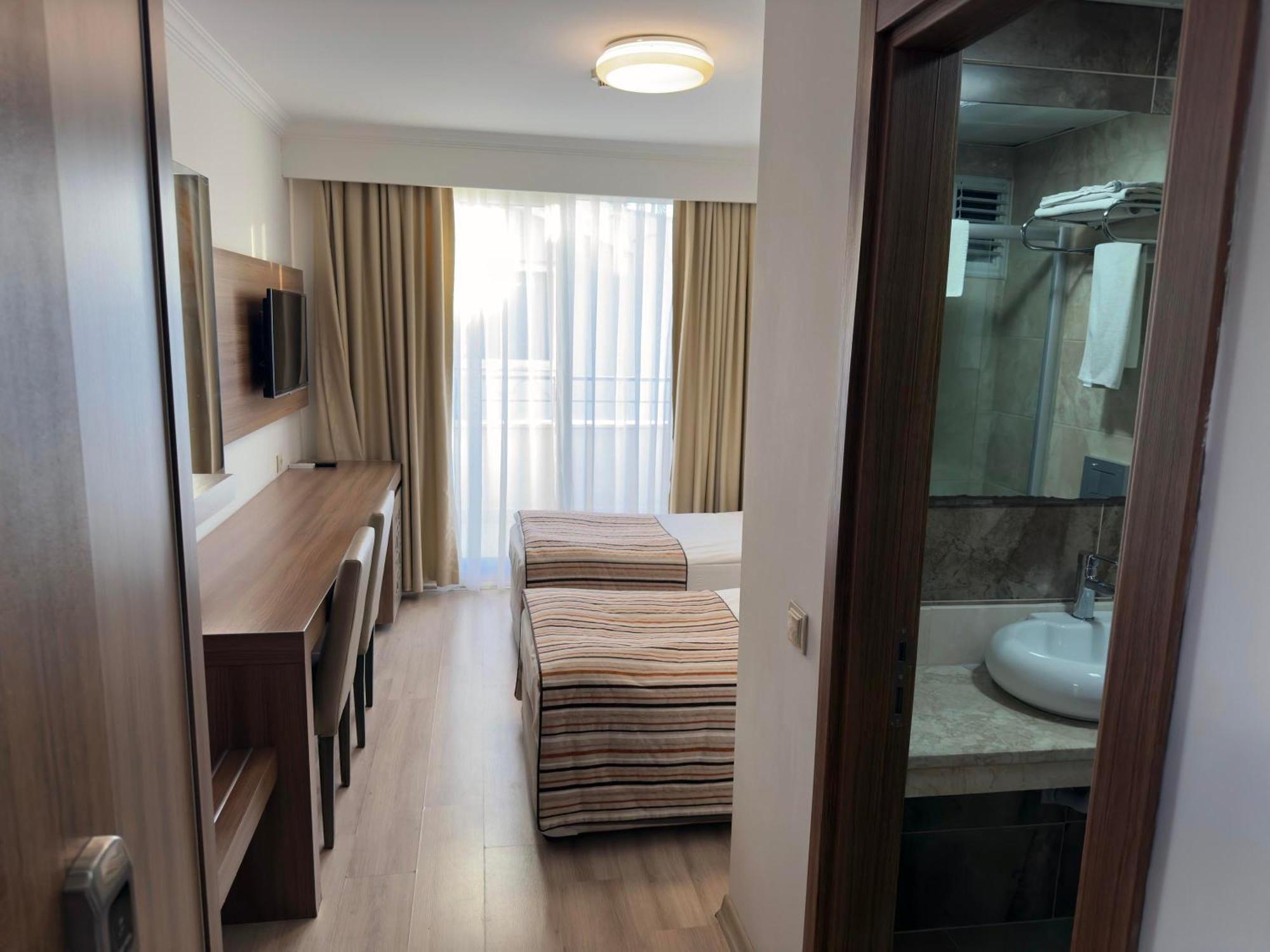 Hotel Mandalin Antalya Exteriör bild
