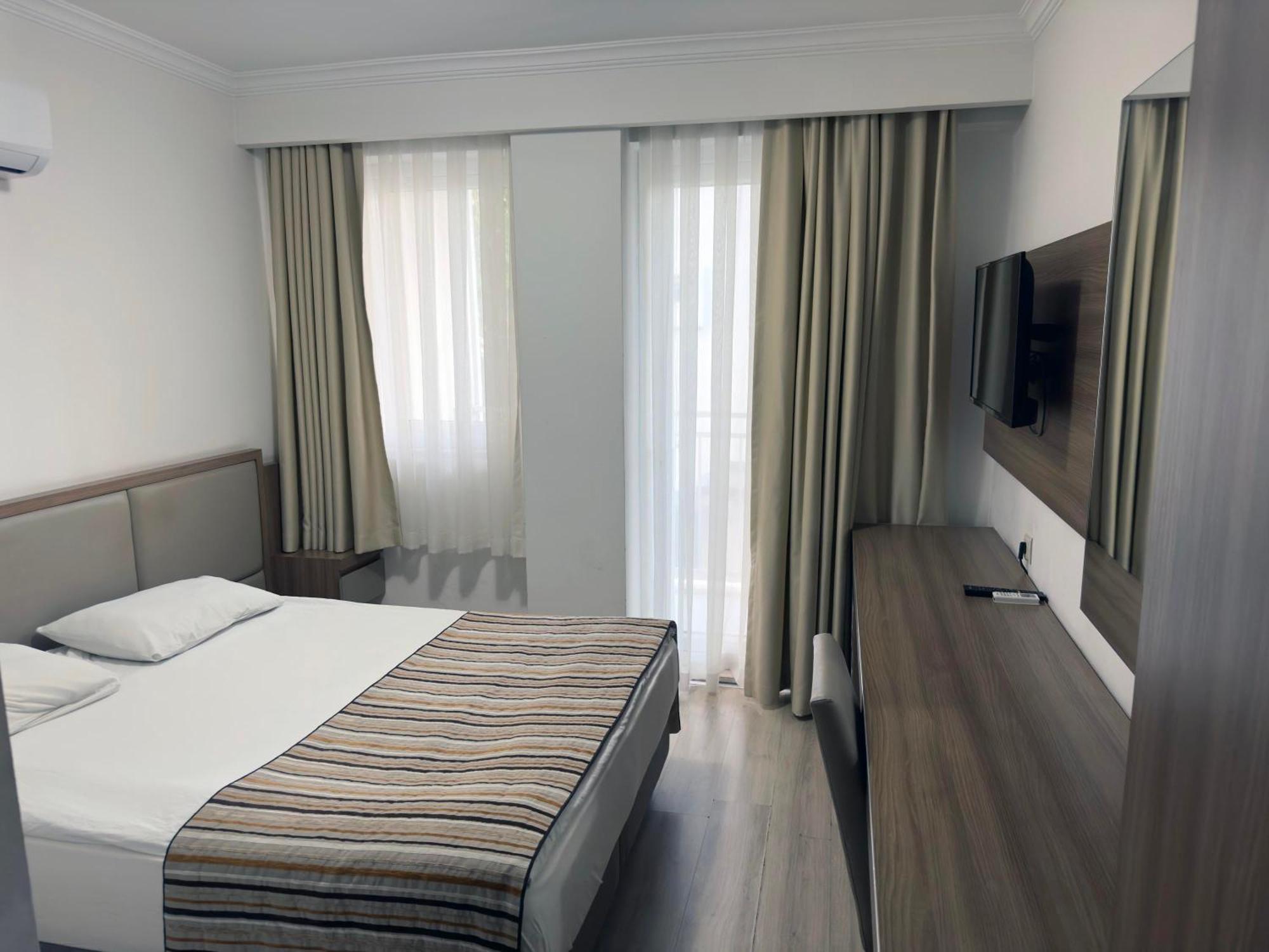 Hotel Mandalin Antalya Exteriör bild